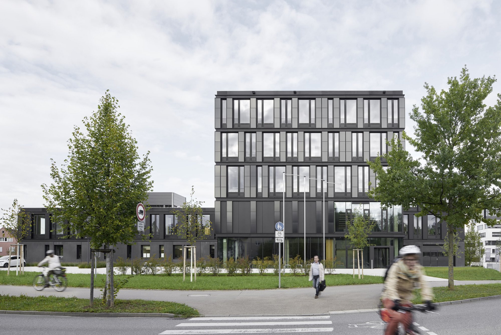 ZSW Zentrum für Sonnenenergie und Wasserstoff-Forschung Stuttgart